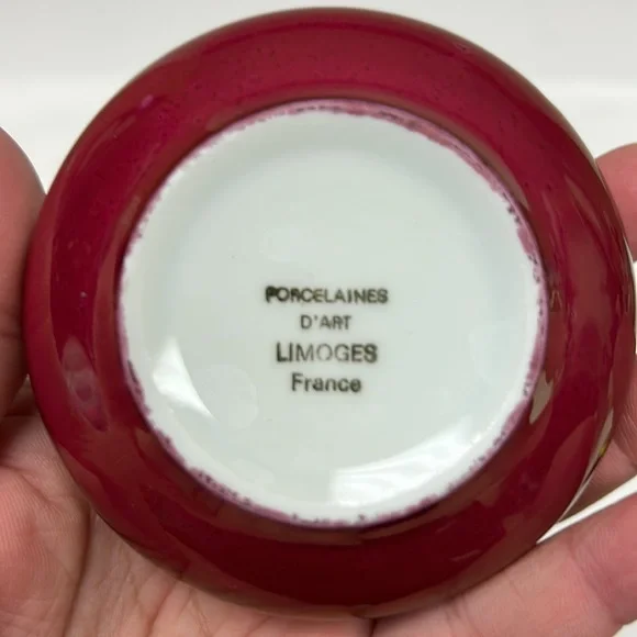 Vintage Limoges France porcelain dresser /trinket box - Picture 6 of 8